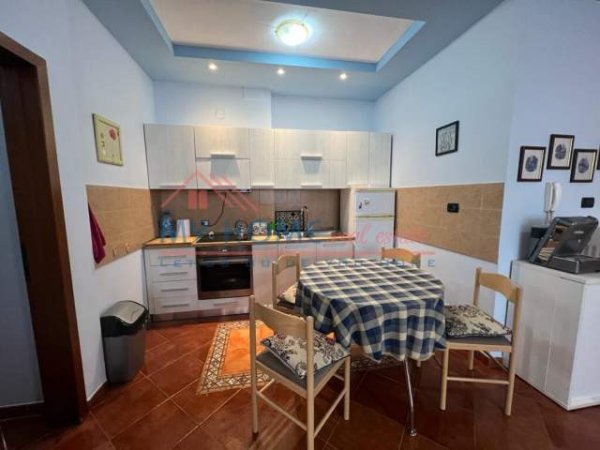 Tirane, shitet apartament 2+1+BLK Kati 8, 115 m² 200.000 Euro (Ministria e Drejtesis)