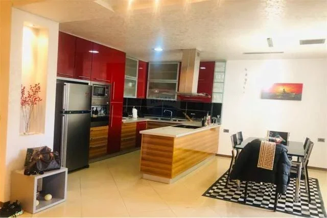 Tirane, jepet me qera apartament 2+1+BLK Kati 2, 125 m² 800 Euro (Sheshi willson)