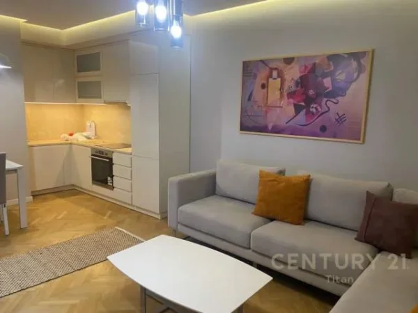 Tirane, jepet me qera apartament 1+1+BLK Kati 10, 72 m² 900 Euro (Qender, Galeria)