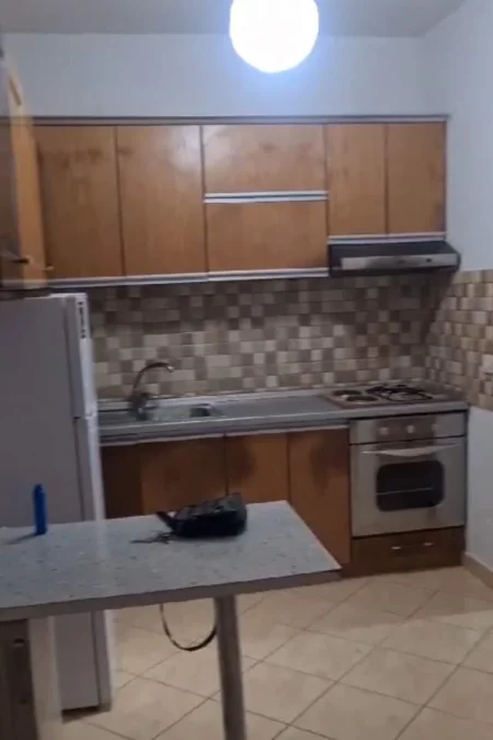 Tirane, jepet me qera apartament 78 m² 35.000 Leke (Muhamet Deliu)