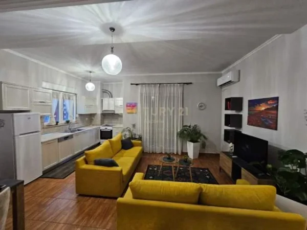 Tirane, jepet me qera apartament 2+1+BLK Kati 6, 100 m² 800 Euro