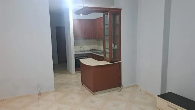 Tirane, shitet apartament 2+1+BLK Kati 1, 97m² 100.000 Euro (Yzberisht)