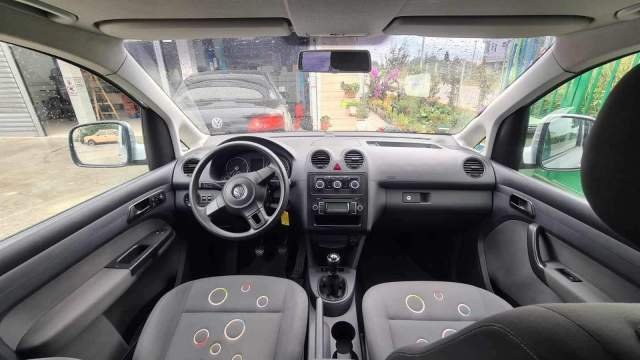 Tirane, shitet makine Volkswagen Caddy Viti 2011, 7.500 Euro