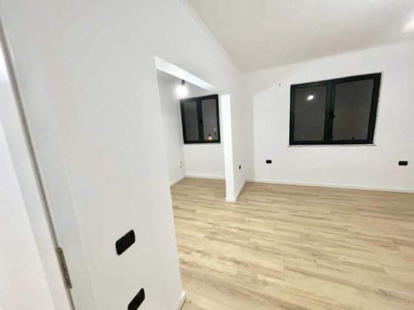 Tirane, shitet apartament 1+1+A+BLK Kati 4, 58 m² 88.000 Euro (Perballe me Ministrine e Jashtme, Shkolla 1 Maji)