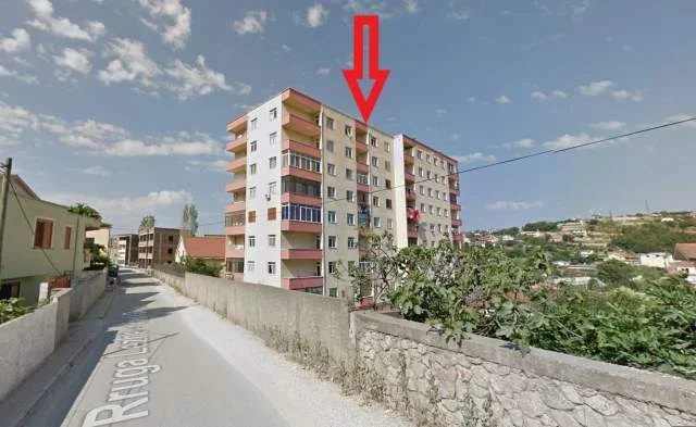 Lezhe, Shitet Apartament Kati 3, me siperfaqe 86 m², Cmimi Fillestar 4,760,000 Leke (Lagja “Skënderbeg”)