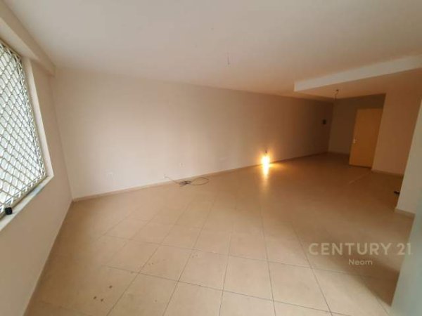 Tirane, jepet me qera ambjent biznesi Kati 0, 59 m² 300 Euro (Liqeni i Thatë)