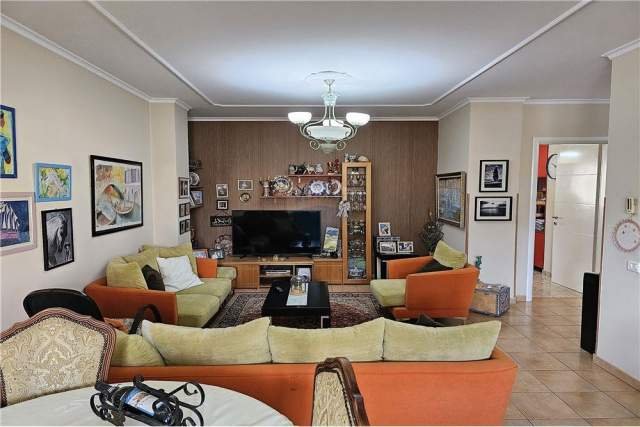 Tirane, shitet apartament 3+1 Kati 3, 122 m² 230.000 Euro (Bulevardi Zogu i Pare)