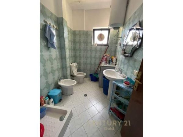 Durres, shitet apartament 1+1+BLK Kati 5, 90 m² 60.000 Euro (DURRES)