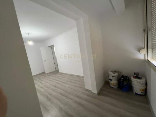 Tirane, jap me qera apartament 2+1 Kati 0, 63 m² 600 Euro (Myslym Shyr)