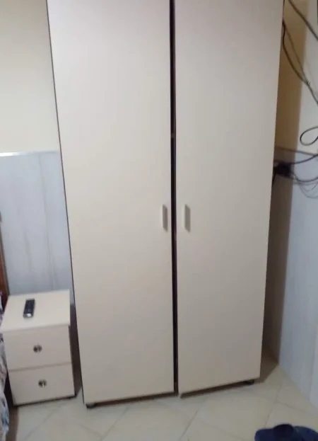 Tirane, jepet me qera apartament 1+1 Kati 2, 40 m² 350 Euro (Rruga Gjon Mili)