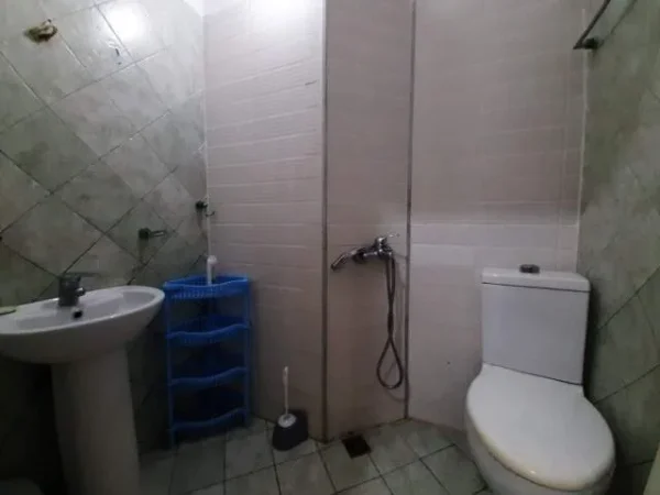 Tirane, jepet me qera 1+1 totalisht i mobiluar tek Bulevardi i Ri 47 m²