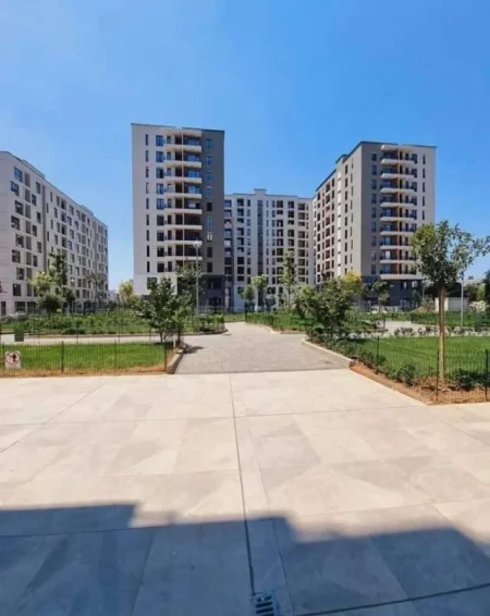 Tirane, shitet 40 m² 99.000 Euro (Kompleksi ASL, Pediatria)