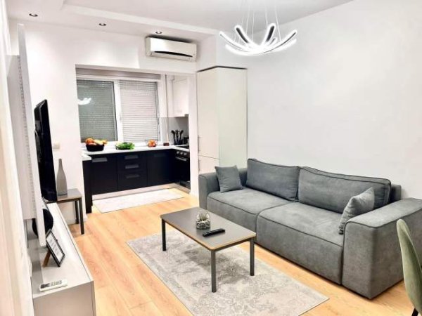 Tirane, shitet apartament 1+1+A+BLK Kati 5, 70 m² Euro (Myslym Shyri, Kinema Dajti)