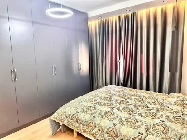 Tirane, shitet apartament 1+1+A+BLK Kati 5, 70 m² Euro (Myslym Shyri, Kinema Dajti)