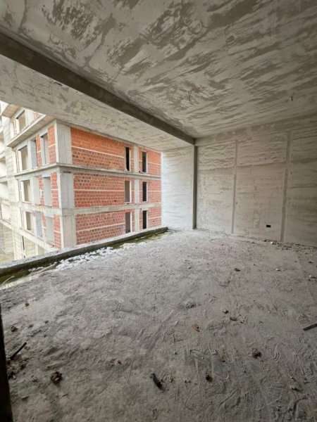Tirane, shitet apartament 1+1 Kati 2, 75 m² 97.000 Euro (Perball Klan)