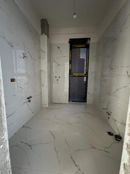 Tirane, shitet apartament 2+1+A+BLK Kati 4, 101 m² 134.000 Euro (Perball Spitali Amerikan 3 tek Aku)