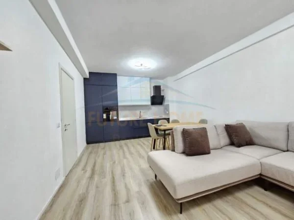 Tirane, jap me qera apartament 2+1 Kati 1, 120 m² 550 Euro (Rruga Teodor Keko)