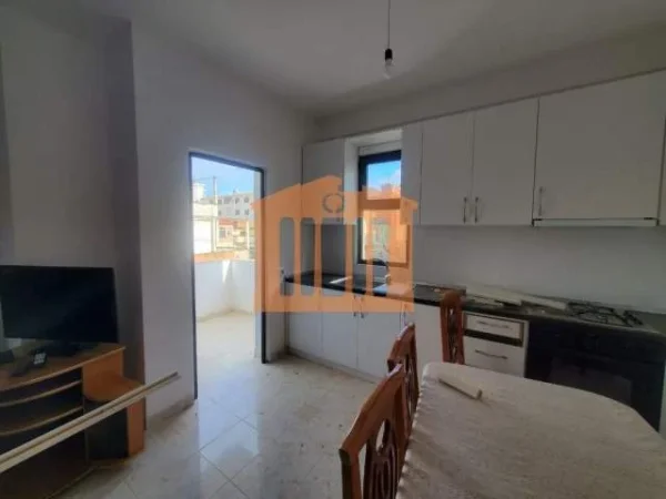 Durres, jepet me qera apartament 2+1+A+BLK Kati 2, 95 m² 300 Euro