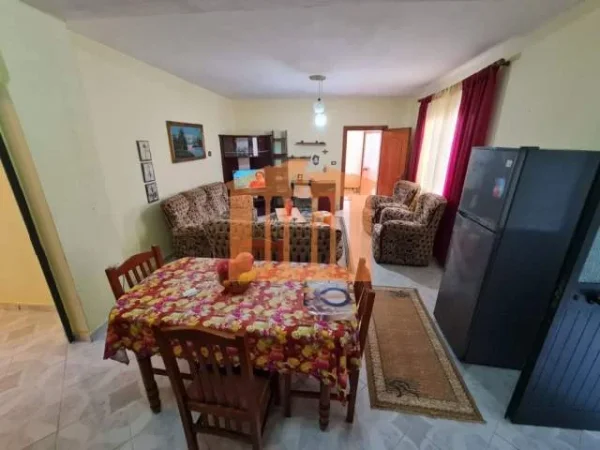 Durres, jepet me qera apartament 2+1+BLK Kati 0, 118 m² 250 Euro