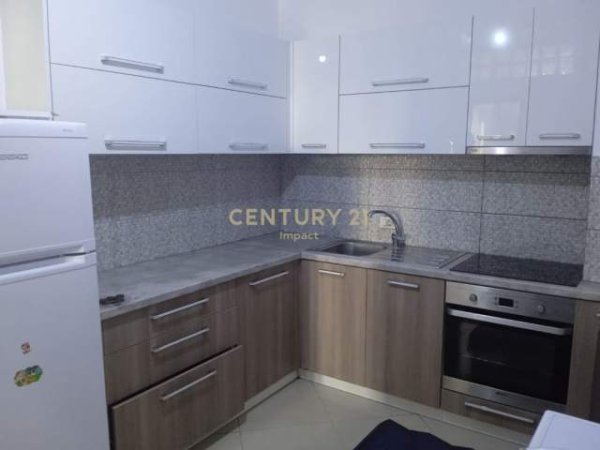 Tirane, jap me qera apartament 1+1+BLK Kati 6, 75 m² 350 Euro (Zona e Astirit, pranë vilës L.)