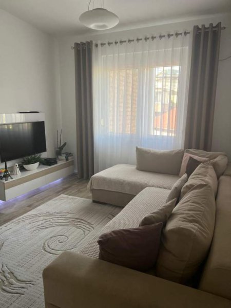 Tirane, jepet me qera apartament 2+1 Kati 4, 90 m² 650 Euro (Stadiumi Dinamo)