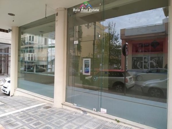 Tirane, jepet me qera dyqan Kati 0, 55 m² 600 Euro (Rruga e Barrikadave)