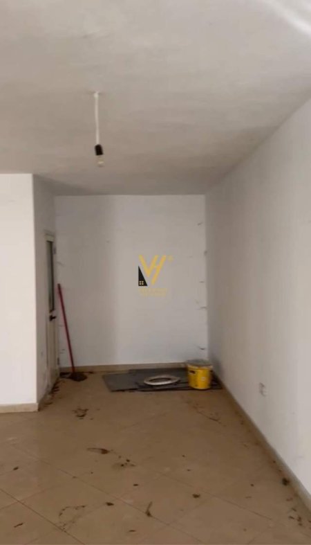 Tirane, shitet dyqan Kati 0, 80 m² 100.000 Euro (DON BOSKO)