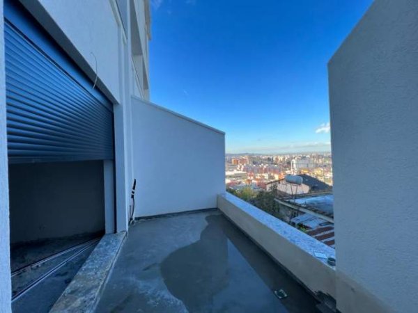 Tirane, Shitet Apartament 1+1 me Cmim Kleringu ne Selite