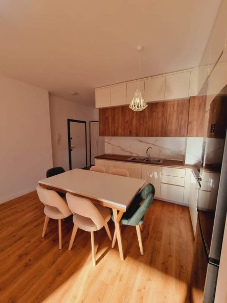 Tirane, jepet me qera apartament 2+1+A+BLK Kati 5, 120 m² 1.200 Euro (Kompleksi Dinamo)