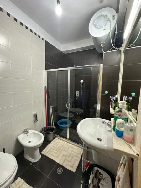 Tirane, shes apartament 2+1+A+BLK Kati 4, 118 m² 145.000 Euro (Yzberisht)