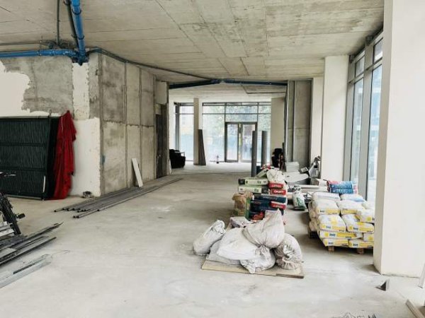 Tirane, ofert 376 m² 15.000 Euro