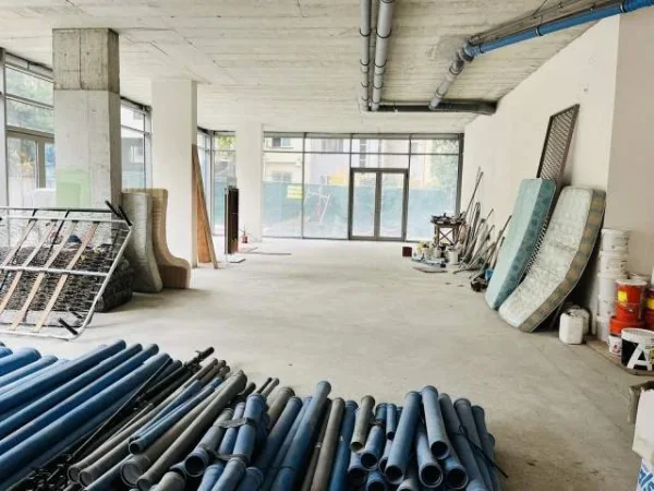 Tirane, ofert 376 m² 15.000 Euro