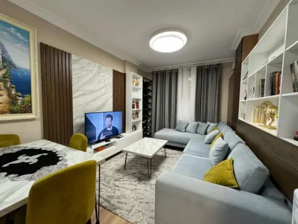 Tirane, shitet apartament 2+1+BLK Kati 4, 90 m² 130.000 Euro (rruga Dajtit)