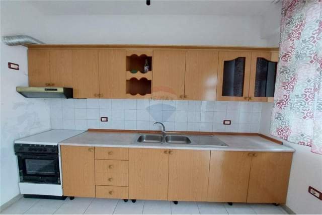 Vlore, shes apartament 3+1 Kati 3, 55.500 Euro (Vlore)