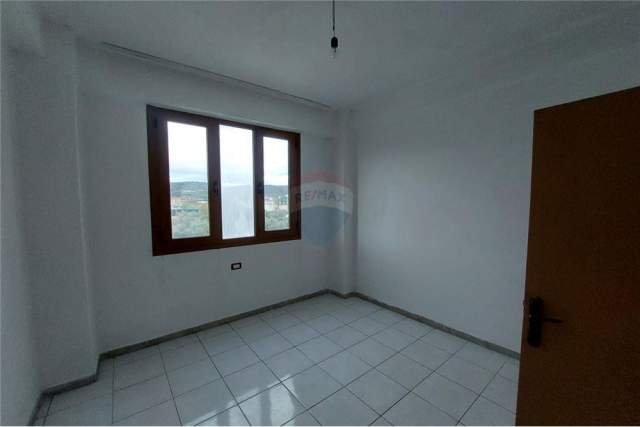 Vlore, shes apartament 3+1 Kati 3, 55.500 Euro (Vlore)