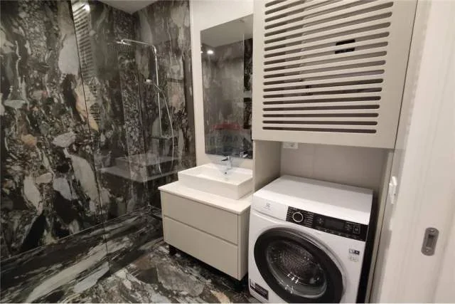 Tirane, jepet me qera apartament 1+1+A+BLK Kati 3, 84 m² 800 Euro (Zogu i Zi)