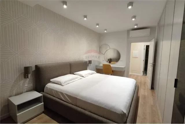 Tirane, jepet me qera apartament 1+1+A+BLK Kati 3, 84 m² 800 Euro (Zogu i Zi)