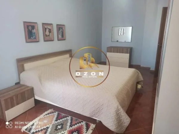Tirane, shitet apartament 2+1 Kati 8, 115 m² 200.000 Euro (Rruga Fortuzi)