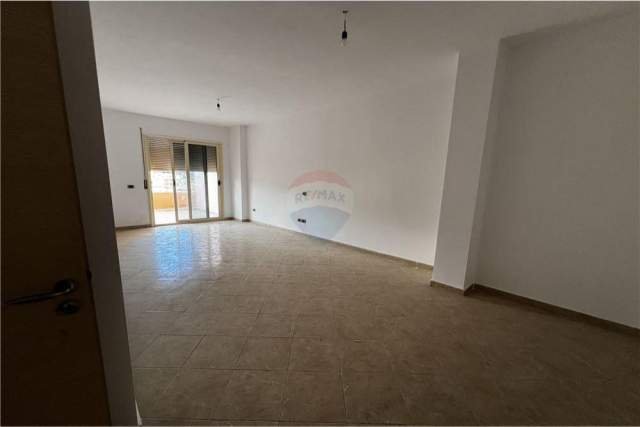 Vlore, shes Penthouse 3+1+BLK 240 m² 130.000 Euro (Vlore)