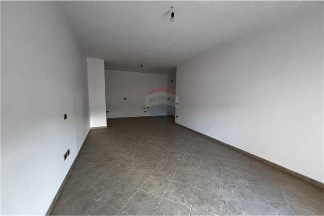 Vlore, shes Penthouse 3+1+BLK 240 m² 130.000 Euro (Vlore)