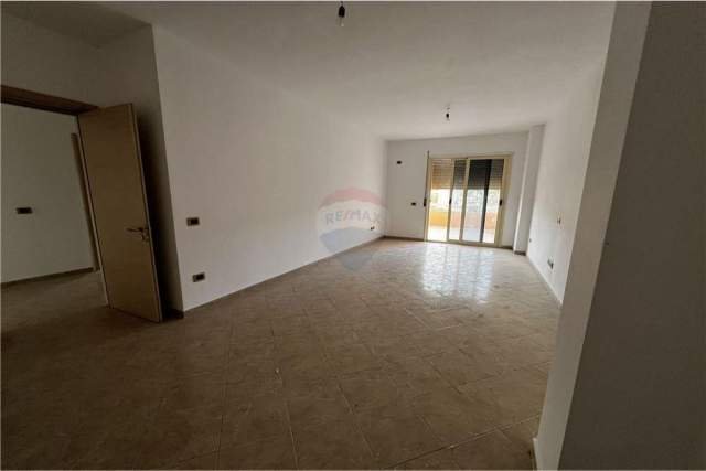 Vlore, shes Penthouse 3+1+BLK 240 m² 130.000 Euro (Vlore)