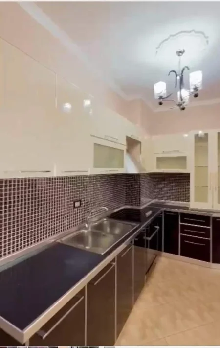 Tirane, jepet me qera apartament 2+1 Kati 2, 90 m² 35.000 Leke (muhamed deliu)