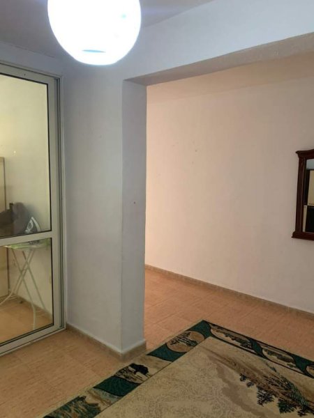 Tirane, jepet me qera apartament 2+1+BLK Kati 3, 120 m² 500 Euro (komuna e parisit ,prane caffe de paris)