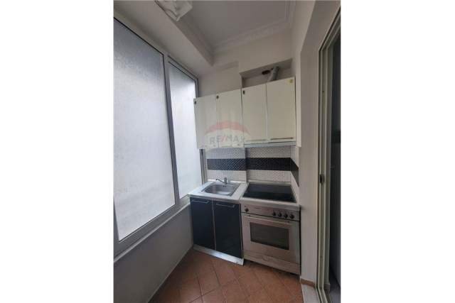 Tirane, jepet me qera apartament 1+1 Kati 5, 40 m² 350 Euro (Astir)