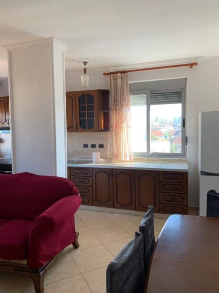Tirane, jepet me qera apartament 2+1 Kati 5, 110 m² 40.000 Leke (Tregu Elektrik ,Rruga Sali Nivica)