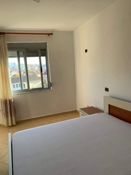 Tirane, jepet me qera apartament 2+1 Kati 5, 110 m² 40.000 Leke (Tregu Elektrik ,Rruga Sali Nivica)