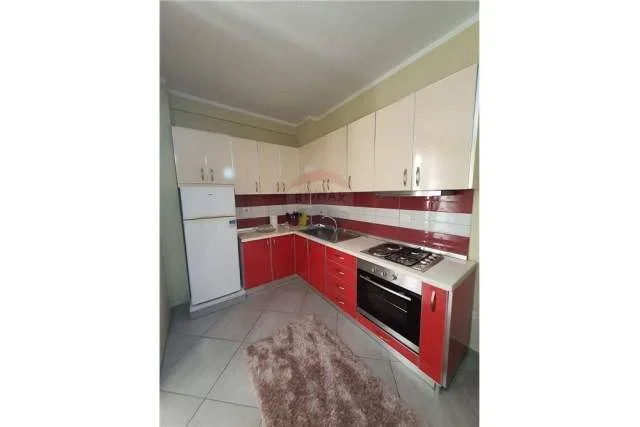 Tirane, jepet me qera apartament 1+1 Kati 6, 64 m² 400 Euro (Astir)