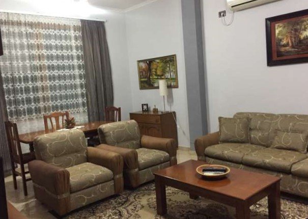 Tirane, jepet me qera Vile 2+1+BLK Kati 3, 97 m² 700 Euro (rruga sotir kolea)
