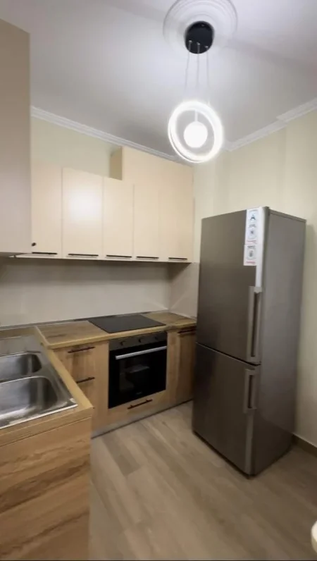 Tirane, jepet me qera apartament 2+1+BLK Kati 7, 100 m² 700 Euro (DON BOSKO)