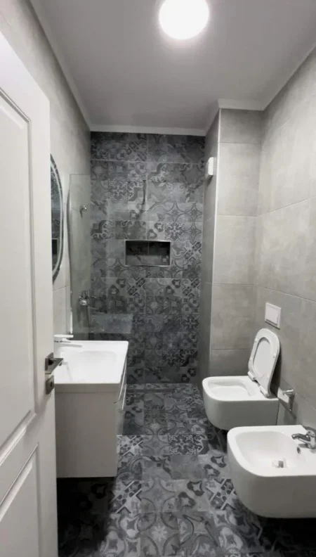 Tirane, jepet me qera apartament 2+1+BLK Kati 7, 100 m² 700 Euro (DON BOSKO)